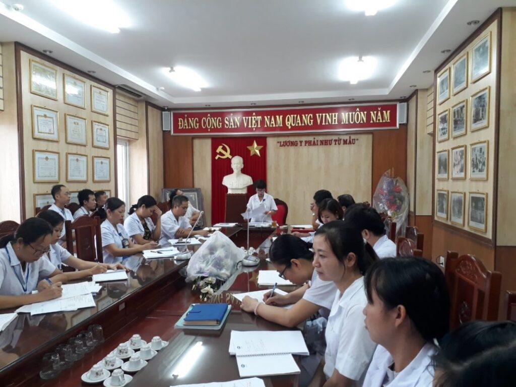 Ngày 15/10/2019 Giám đốc Trương Thi Thu Hồng đọc và trao quyết định bổ nhiệm với các vị trí : Phó trưởng khoa và điều dưỡng trưởng khoa.